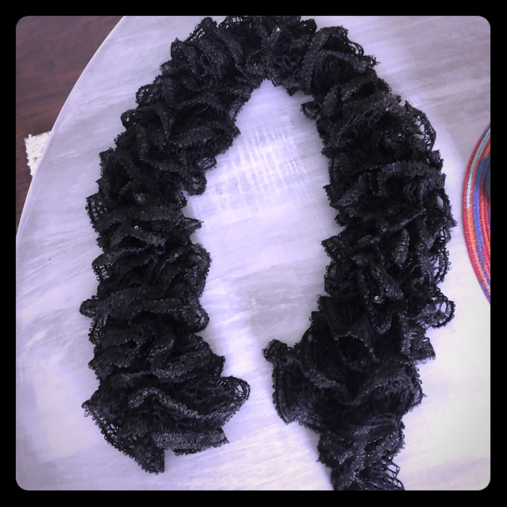 Scarf - Beautiful & hand knitted. NWOT. 40”. Black